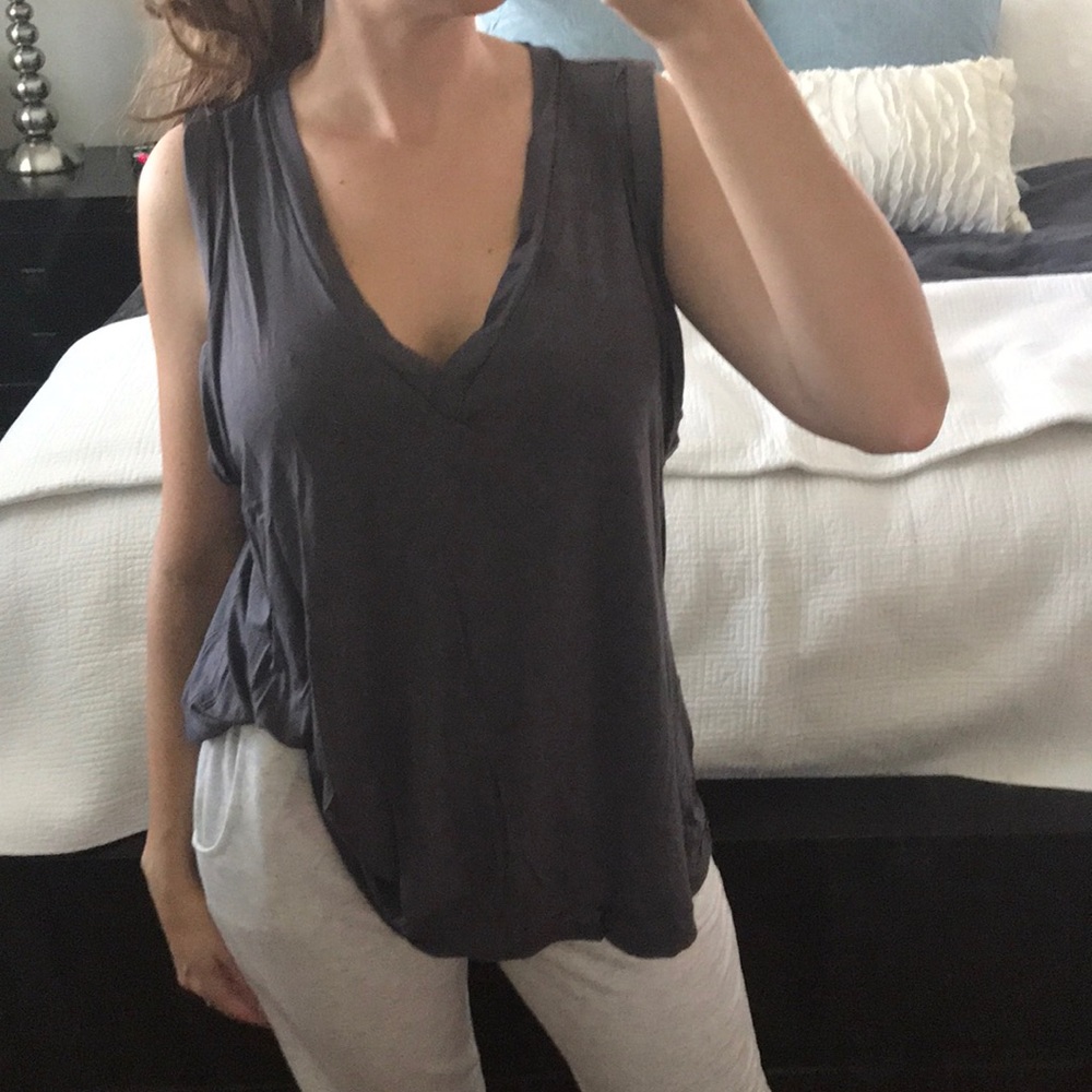 Deep V tank Charcoal